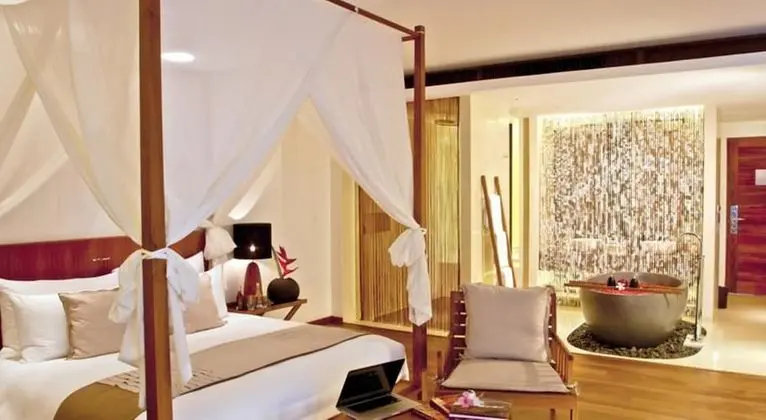 Seaview XL Double Room