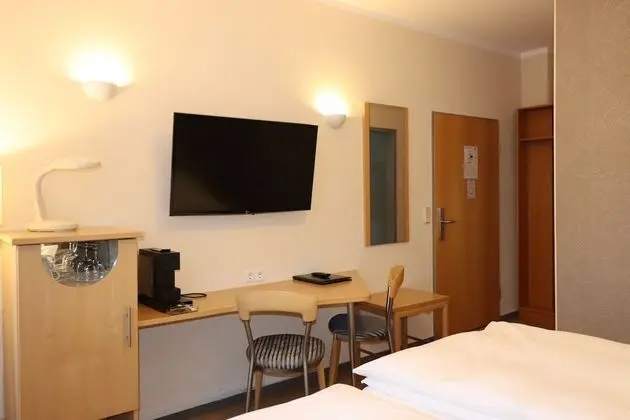 Comfort Tek Büyük Yataklı Oda