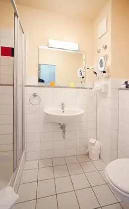 Standard Oda, 1 Çift Kişilik Yatak
