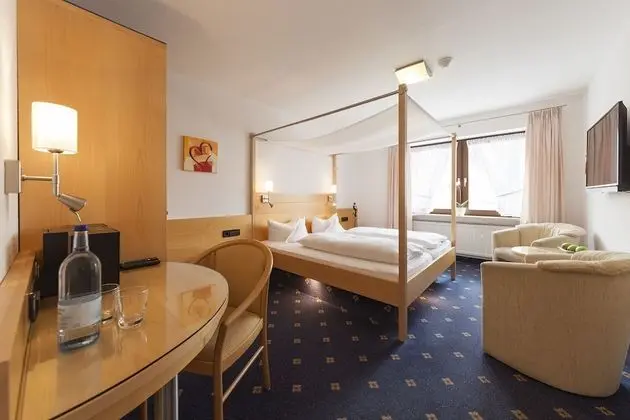 Standard Tek Büyük Yataklı Oda