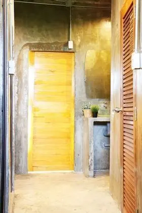 6-Bed Private Room