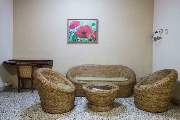 Deluxe Oda, Sigara İçilmez