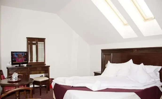 Standard Tek Büyük Yataklı Oda