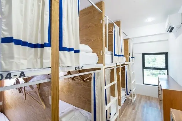 10-Bed Mixed Dormitory