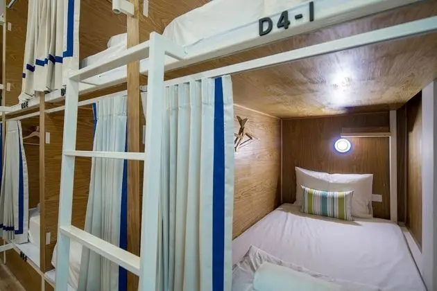 10-Bed Mixed Dormitory