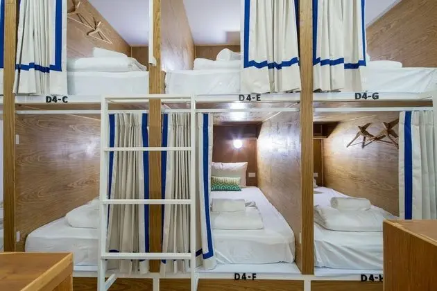 10-Bed Mixed Dormitory
