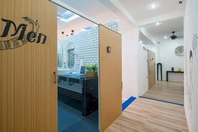 10-Bed Mixed Dormitory