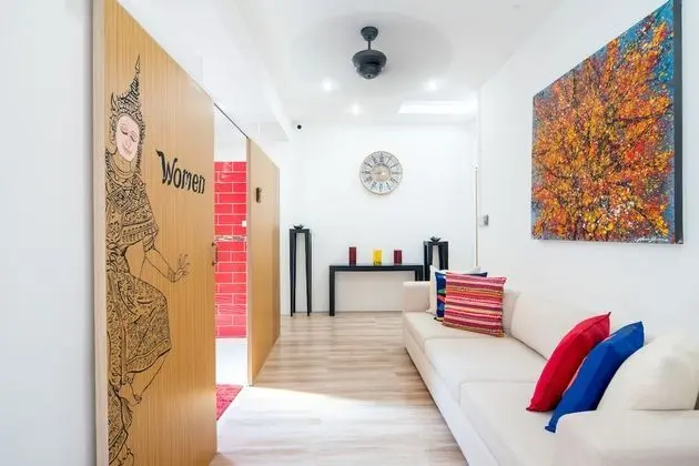 10-Bed Mixed Dormitory