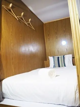 5-Single Cabin Mixed Dormitory