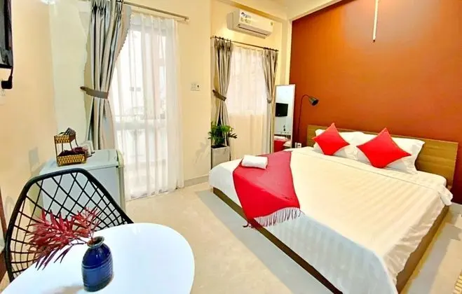 Deluxe Tek Büyük Yataklı Oda