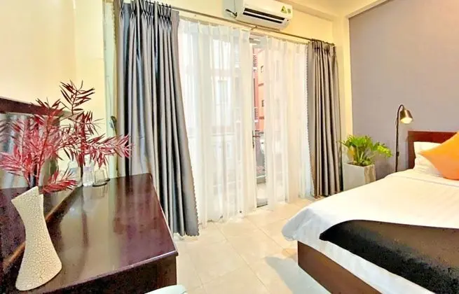 Deluxe Tek Büyük Yataklı Oda