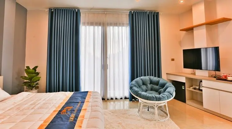 Deluxe Tek Büyük Yataklı Oda
