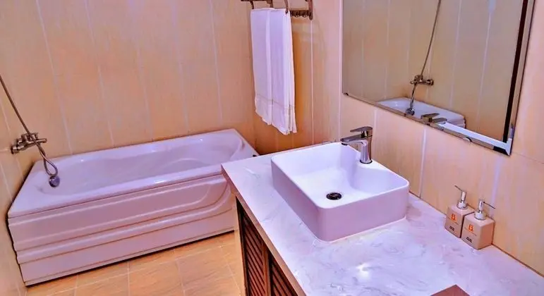 Deluxe Tek Büyük Yataklı Oda