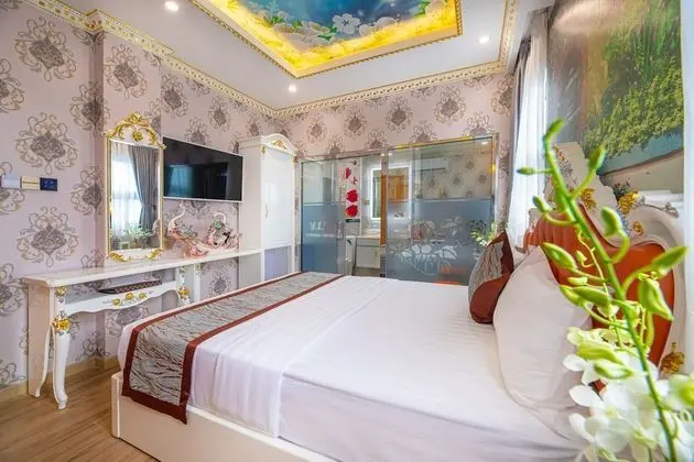 Deluxe Tek Büyük Yataklı Oda
