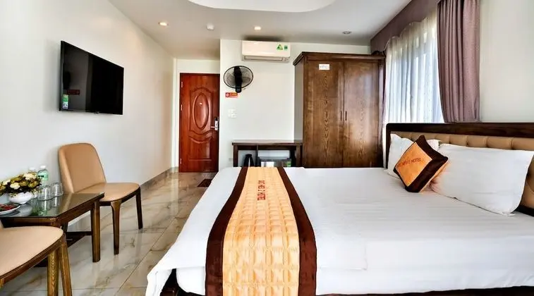 Deluxe Tek Büyük Yataklı Oda