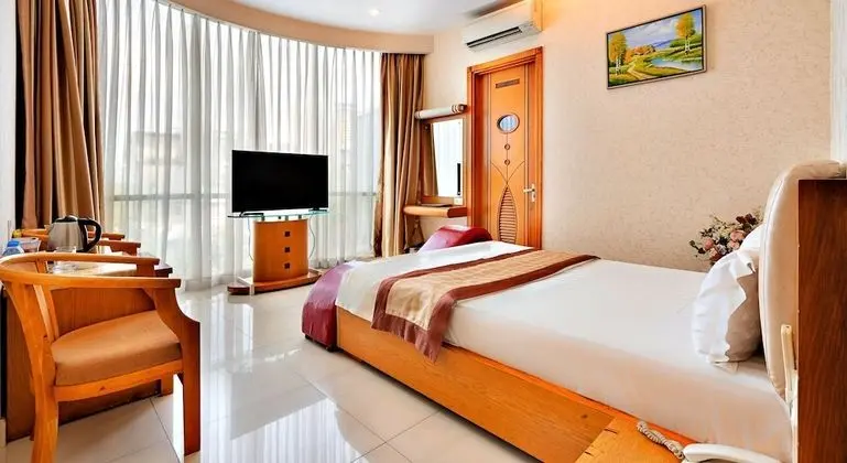 Deluxe Tek Büyük Yataklı Oda, 1 Büyük (Queen) Boy Yatak, Şehir Manzaralı