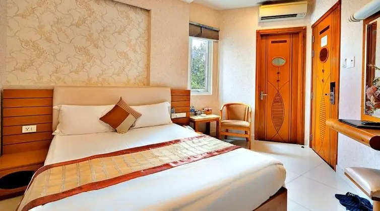 Deluxe Tek Büyük Yataklı Oda, 1 Büyük (Queen) Boy Yatak, Şehir Manzaralı