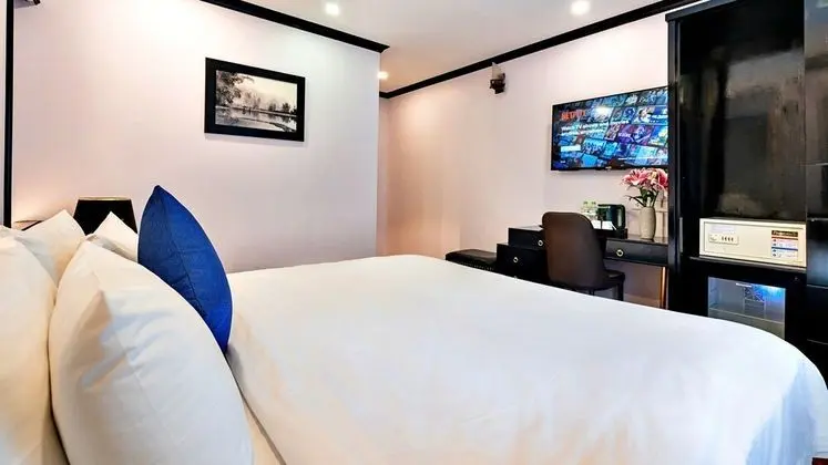 Deluxe Tek Büyük Yataklı Oda