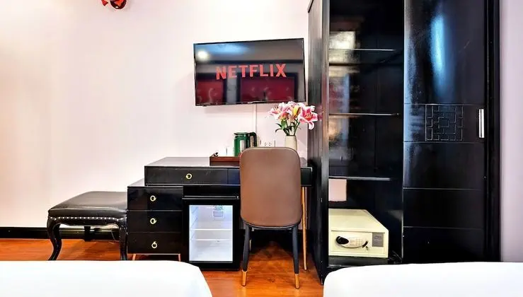 Deluxe Tek Büyük Yataklı Oda