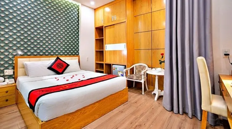 Deluxe Tek Büyük Yataklı Oda, 1 Yatak Odası, Sigara İçilebilir, Buzdolabı