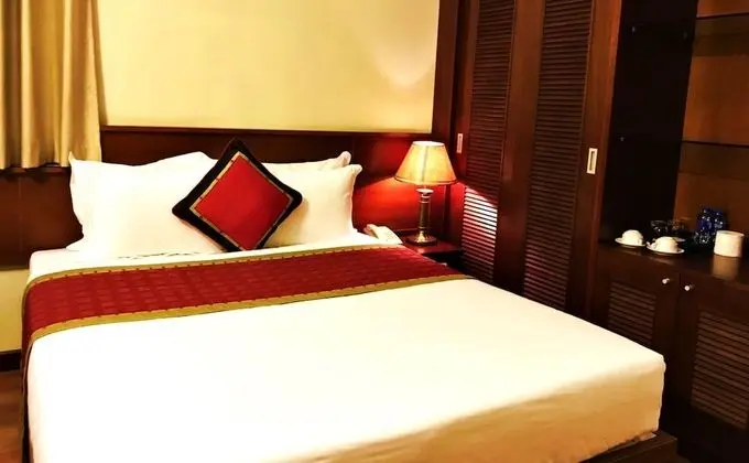 Deluxe Tek Büyük Yataklı Oda
