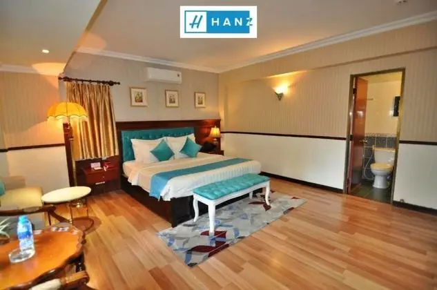 Deluxe Tek Büyük Yataklı Oda, 1 Büyük (Queen) Boy Yatak, Sigara İçilmez, Şehir Manzaralı