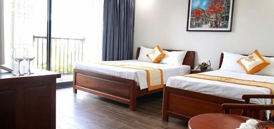 Deluxe Üç Kişilik Oda, Şehir Manzaralı