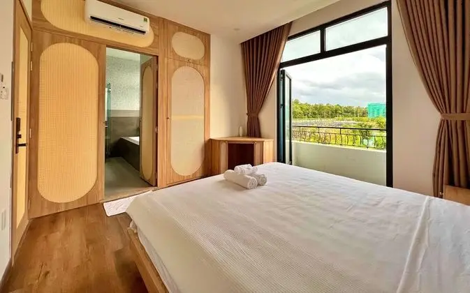 Deluxe Tek Büyük Yataklı Oda