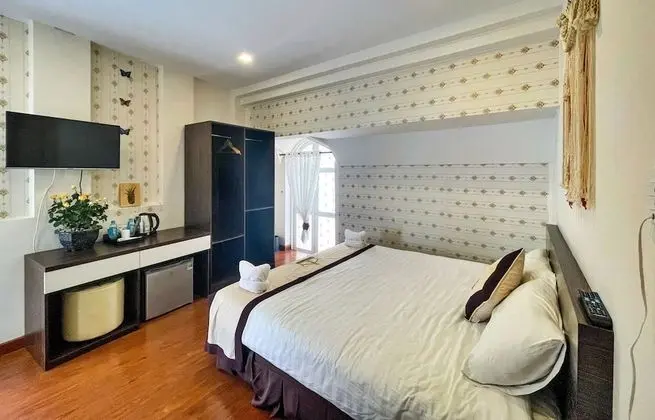 Superior Tek Büyük Yataklı Oda, 1 Büyük (Queen) Boy Yatak, Balkon, Şehir Manzaralı