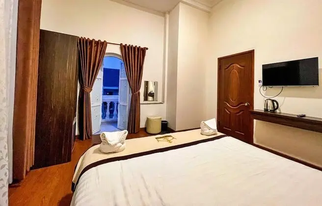 Superior Tek Büyük Yataklı Oda, 1 Büyük (Queen) Boy Yatak, Balkon, Şehir Manzaralı