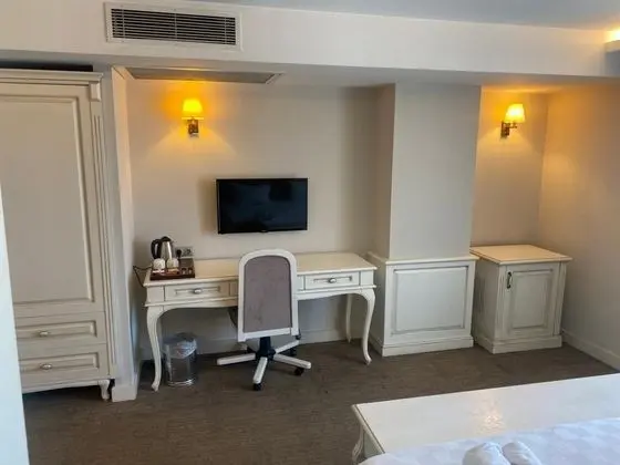 Aile Suiti, Deniz Manzaralı