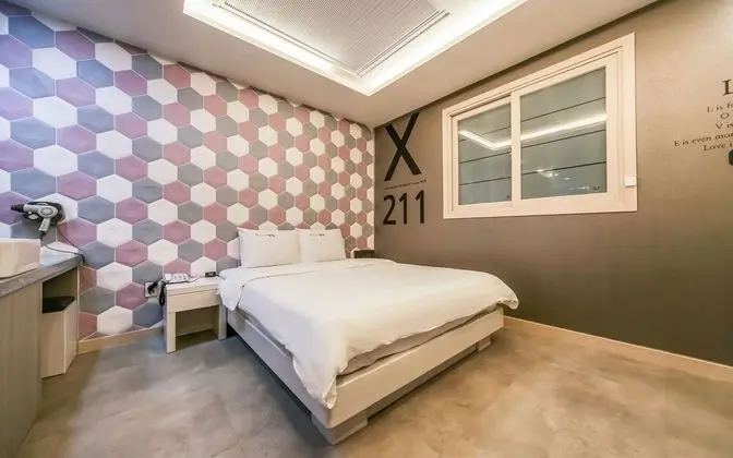 Oda (Sky-opening rooms)