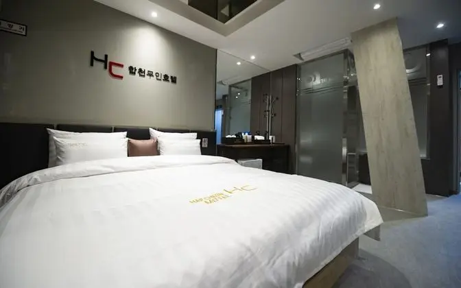 Oda (Deluxe (net-flix viewing/two-person b)