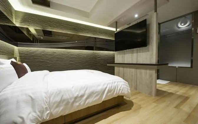 Oda (Deluxe (net-flix viewing/two-person b)