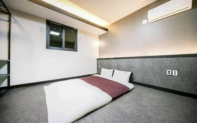 Oda (Korean Room - MOVIE Movie Room (*Netf)