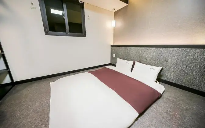 Oda (Korean Room - MOVIE Movie Room (*Netf)