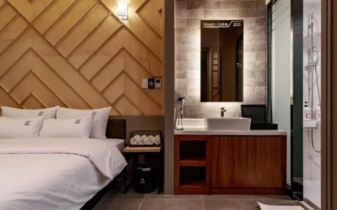 Oda (BLIND CURTAIN 203)