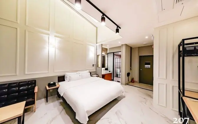 Oda (Deluxe-bathtub (System air conditione)