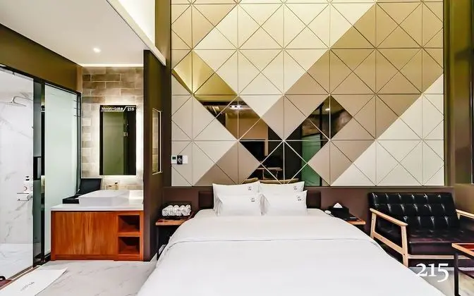 Oda (Deluxe-bathtub (System air conditione)