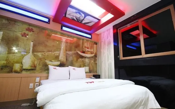 Oda (The room that opens the sky)