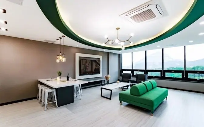 Oda (Luxury Pool Villa Room (302))