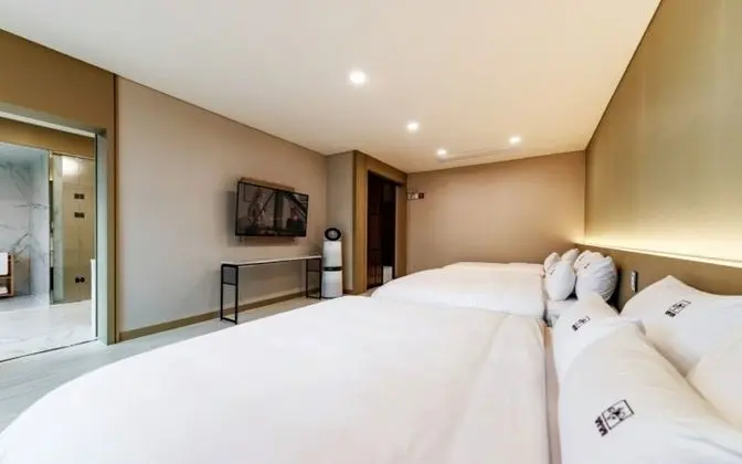 Oda (Luxury Pool Villa Room (302))