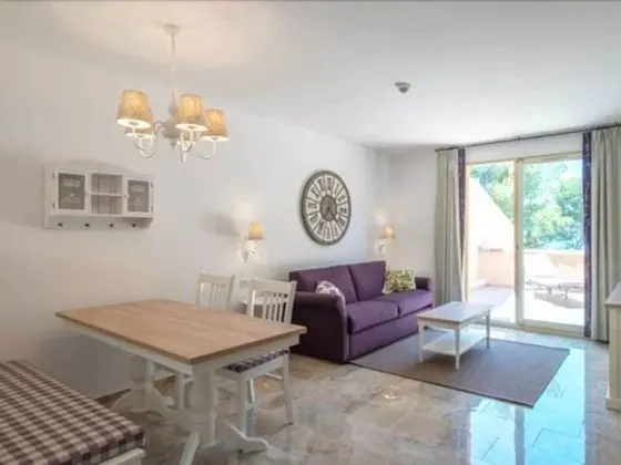 Apart Daire, 2 Yatak Odası, Sigara İçilmez