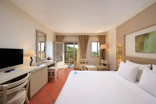 https://images.etstur.com/files/images/hotelImages/TR/51730/l/Hapimag-Resort-Sea-Garden-Genel-306039.jpg