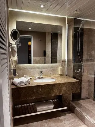 https://images.etstur.com/files/images/hotelImages/TR/51730/l/Hapimag-Resort-Sea-Garden-Oda-397659.jpg