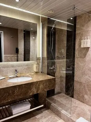 https://images.etstur.com/files/images/hotelImages/TR/51730/l/Hapimag-Resort-Sea-Garden-Oda-397660.jpg