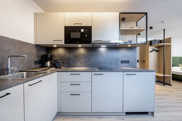 Standard Stüdyo, Bahçe Manzaralı