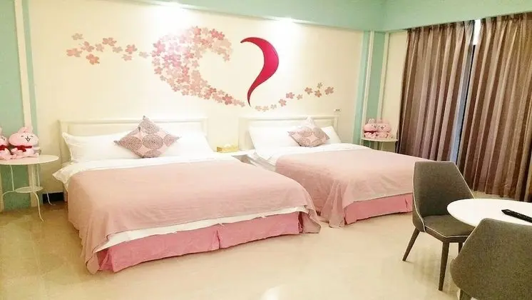 Romantic Dört Kişilik Oda, 2 Çift Kişilik Yatak, Sigara İçilmez, Şehir Manzaralı