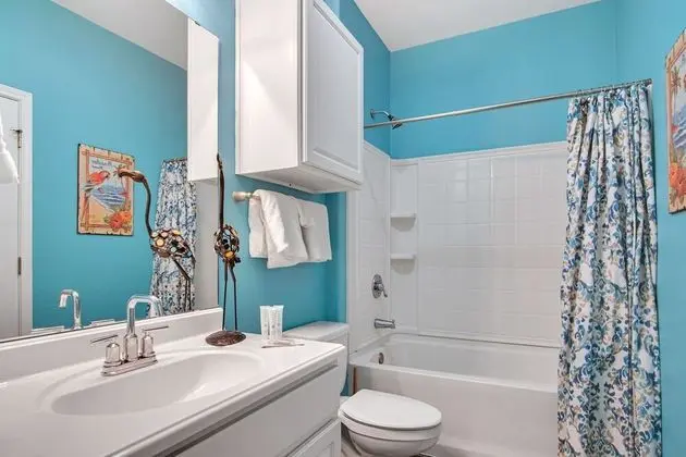 Daire, Birden Çok Yatak, Veranda, Havuz Manzaralı (Happiness Comes In Waves)