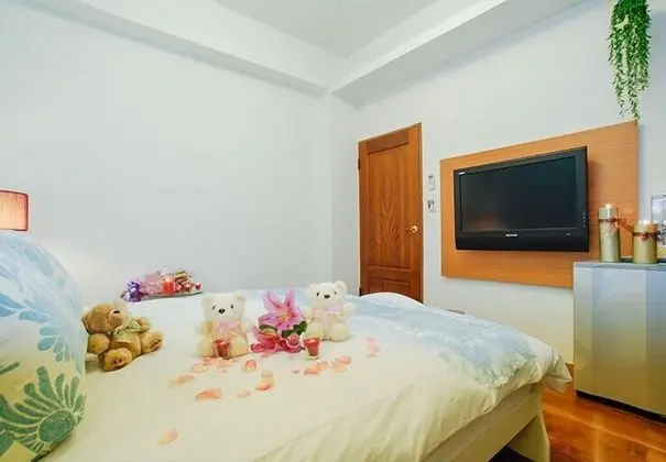 Tek Büyük Yataklı Oda (Style)
